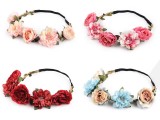                       Elastisches Haarband mit Blumen