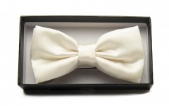      NM Satin Fliege im Geschenkbox - Ecru 