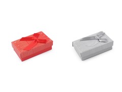 Geschenksbox mit Schleife Geschenke einpacken